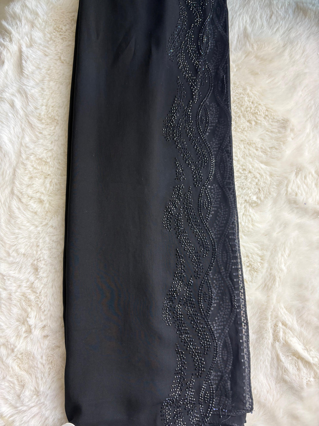 Shaykha Black Crystal Wave Hijab