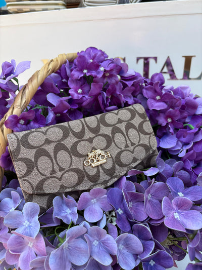 Two-Tone Compact Wallet
