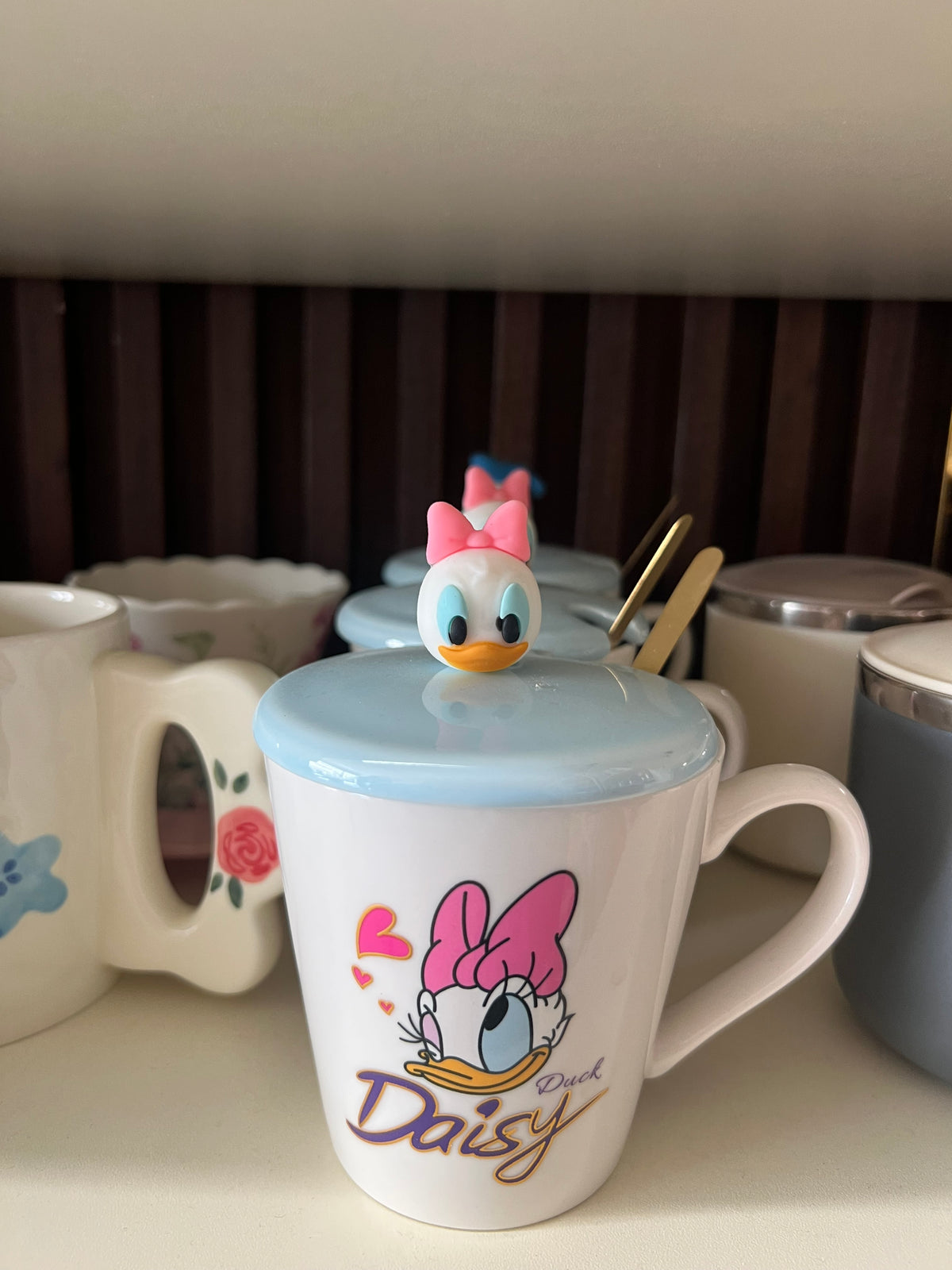 Daisy Duck Ceramic Mug with Lid & Spoon