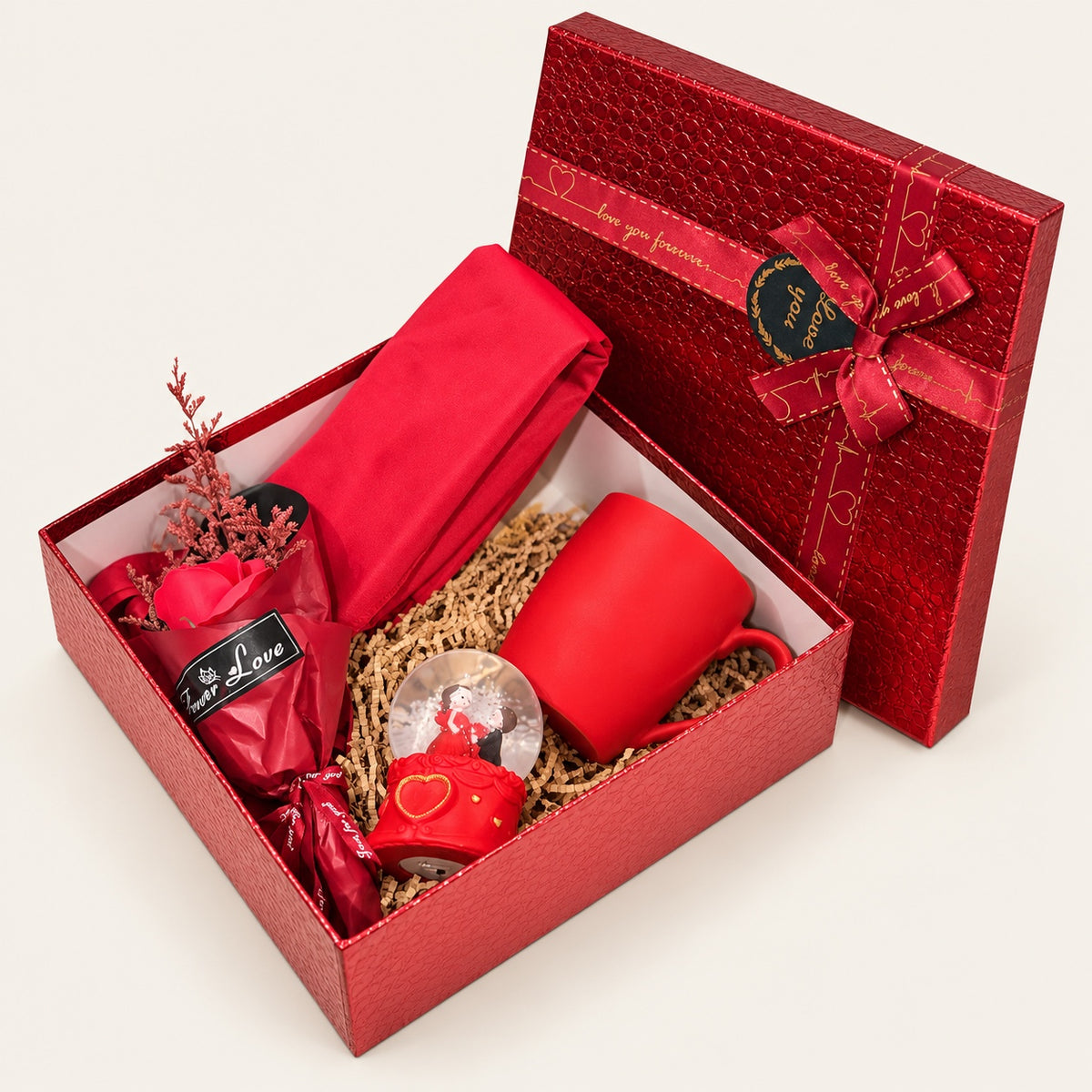 Love & Cozy Premium Box third view